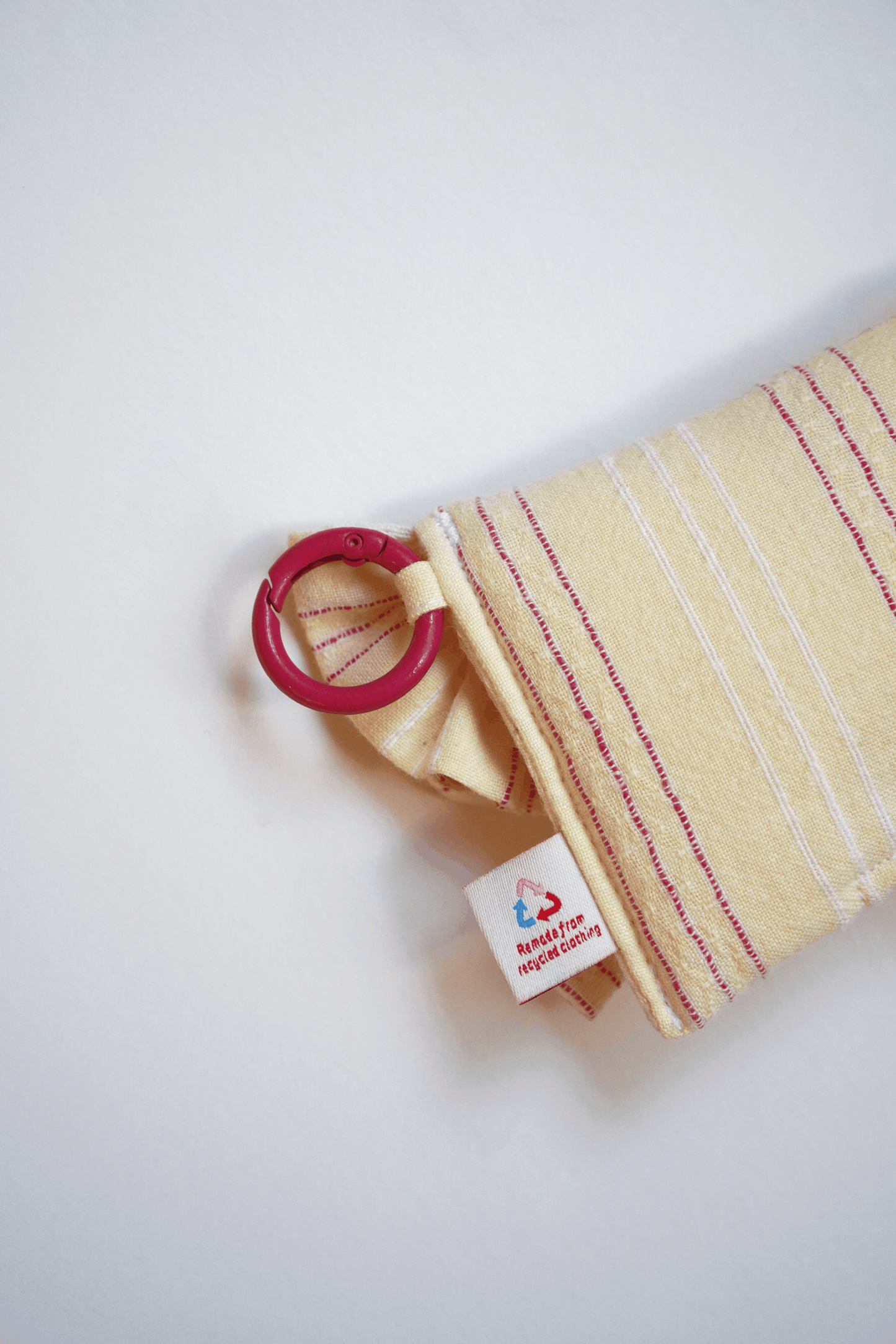 Ruffled AirPods Pouch (AirPods Pro2/Pro3 | 綁結款 | Yellow with Pink Stripes)