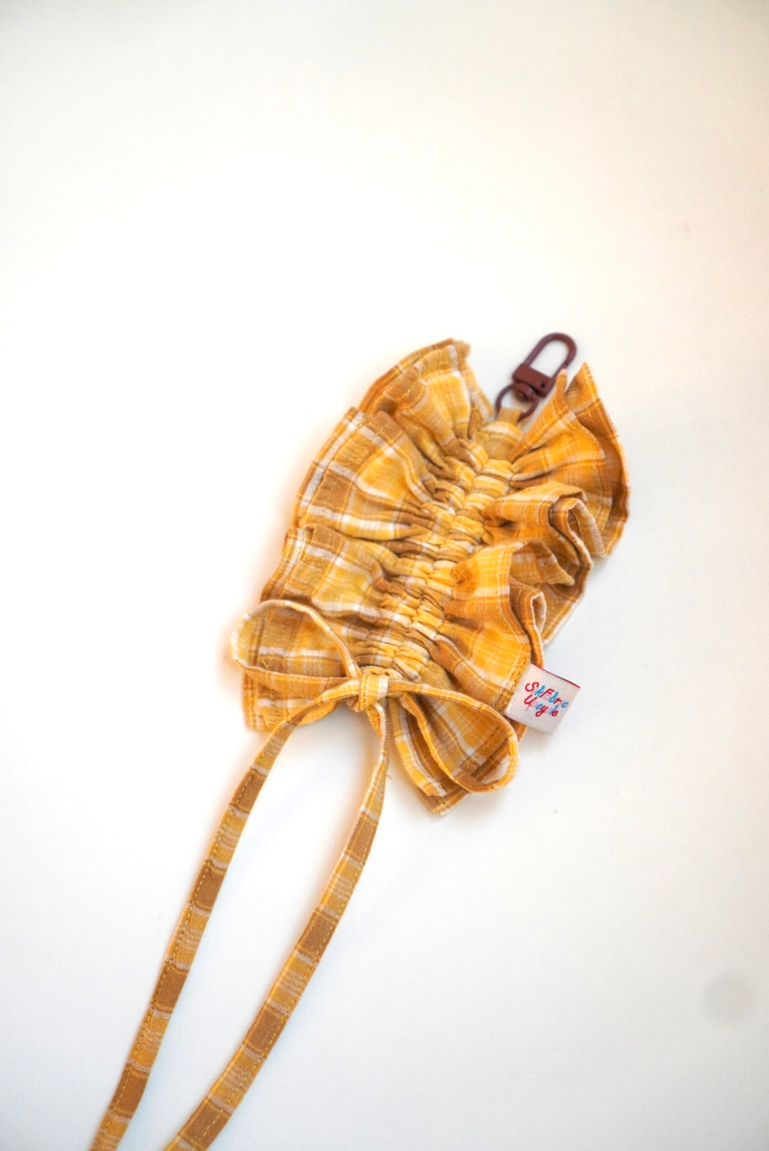 Ruffled Keychain | M size | Yellow & Brown