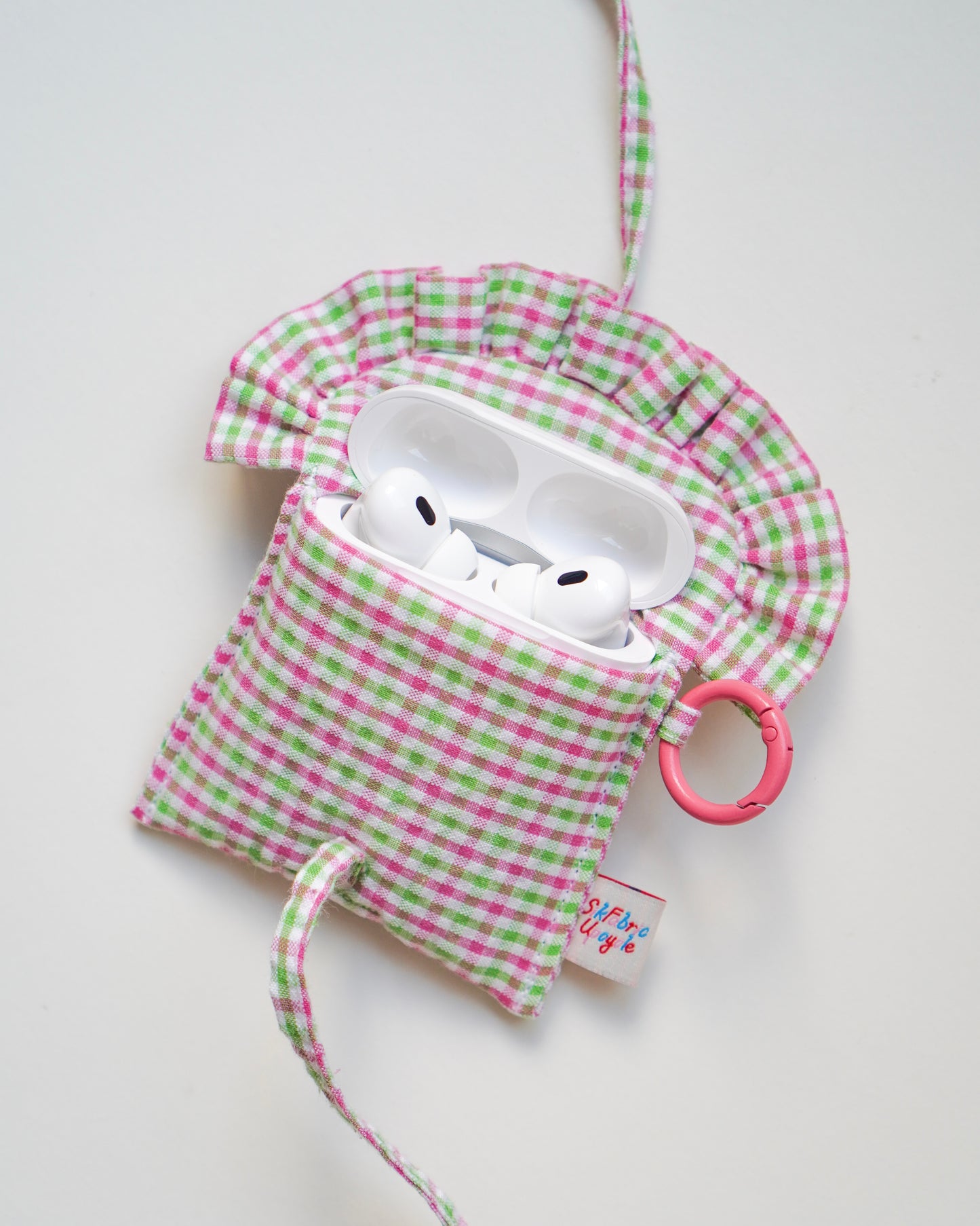 Ruffled AirPods Pouch （AirPods Pro2/Pro3 | 綁結款 | Green & Pink）