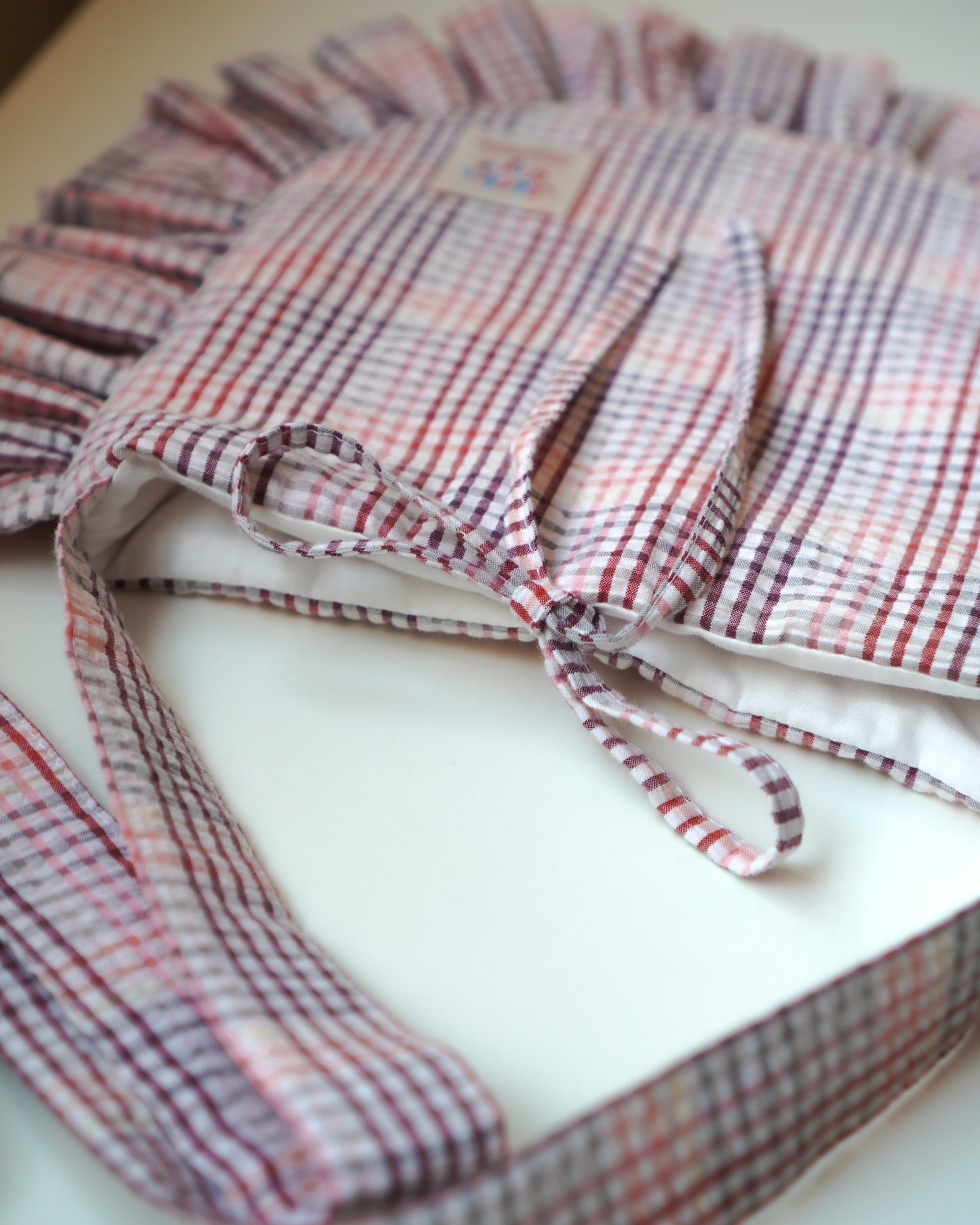 Ruffled Crossbody Bag (M Size | Purple & Pink)