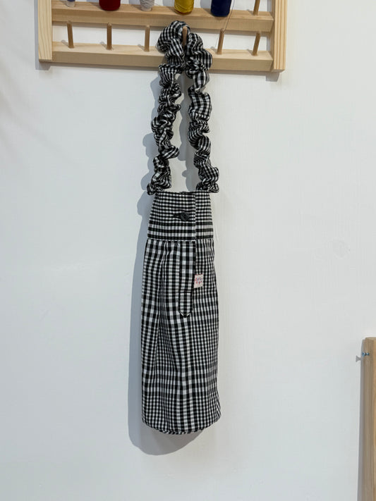 Sleeve Bottle Bag (Black）