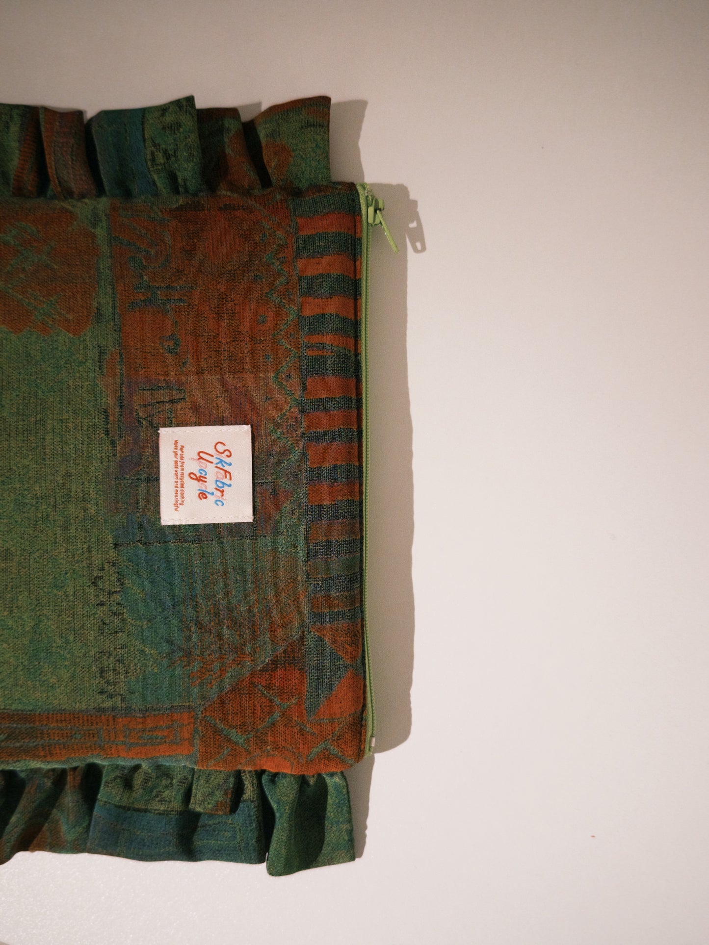 Ruffled Puffy Pouch | Earthy Olive Green