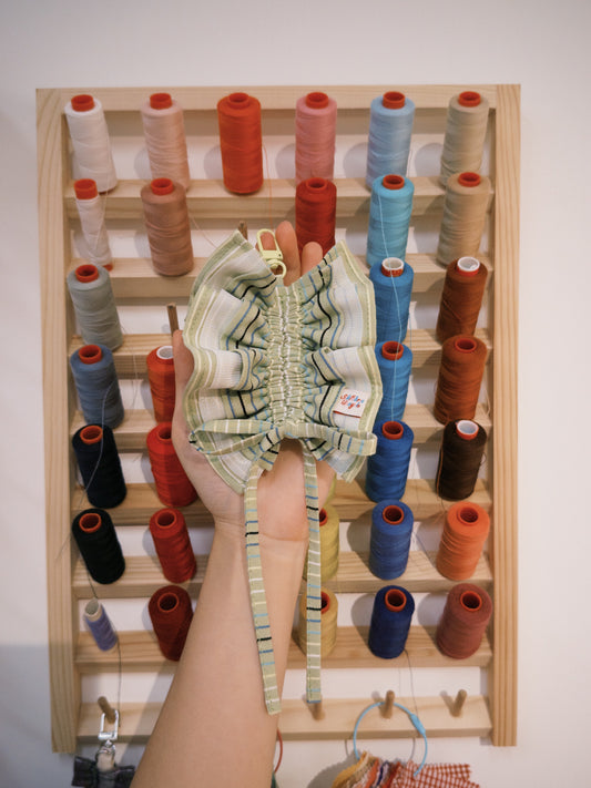 Ruffled Keychain | L size | Avocado Green