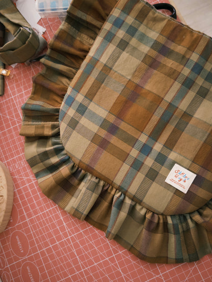 Ruffled Crossbody Bag (L Size | Forest Brown)