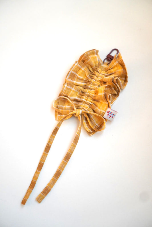 Ruffled Keychain | M size | Yellow & Brown