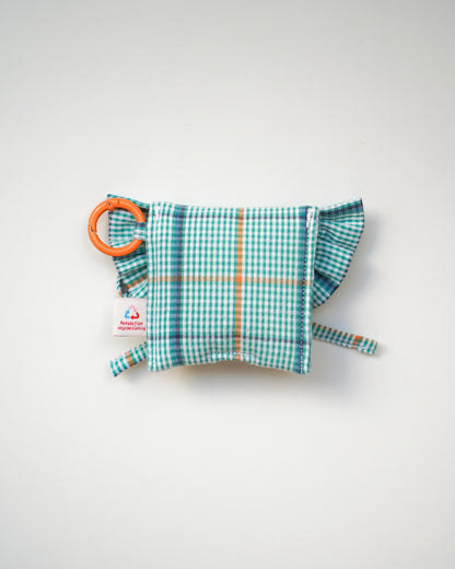 [Pre-order] Ruffled AirPods Pouch (Green & Orange)