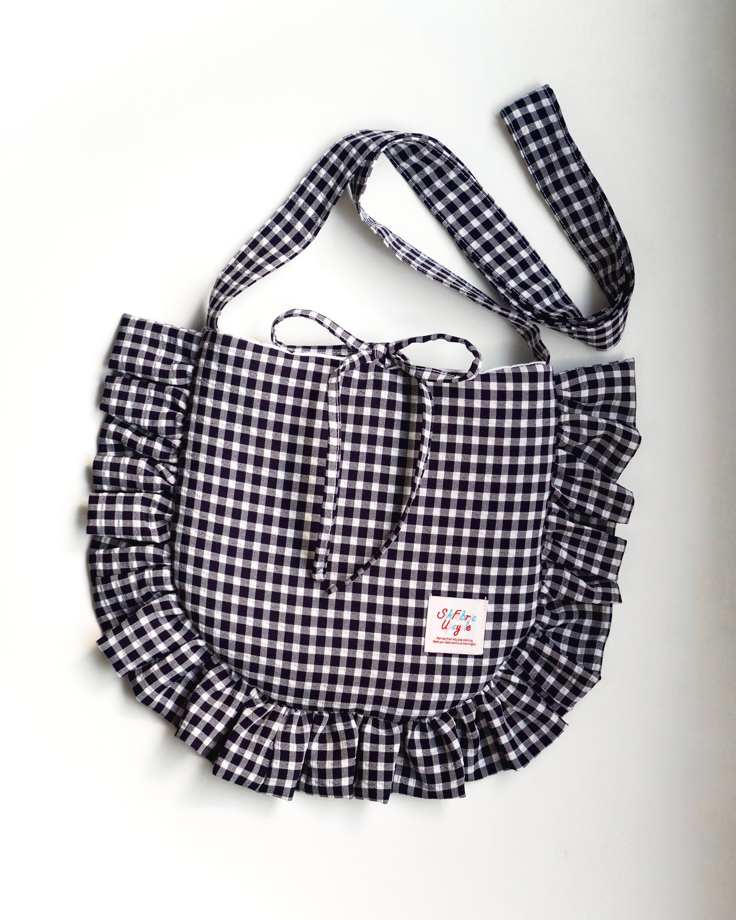 Ruffled Crossbody Bag (M Size | Black Gingham)