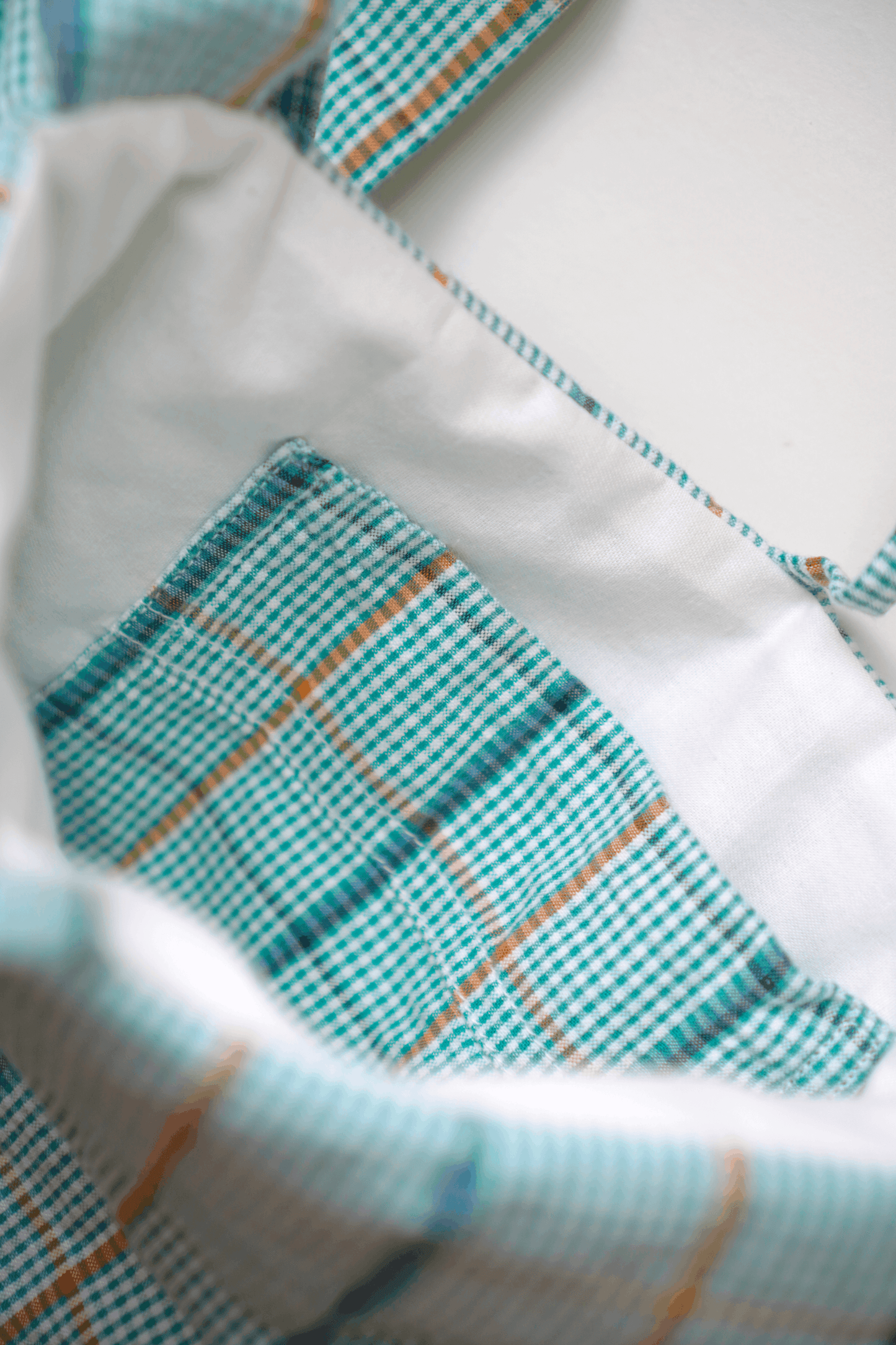 Ruffled Crossbody Bag (M Size | Green & Orange)