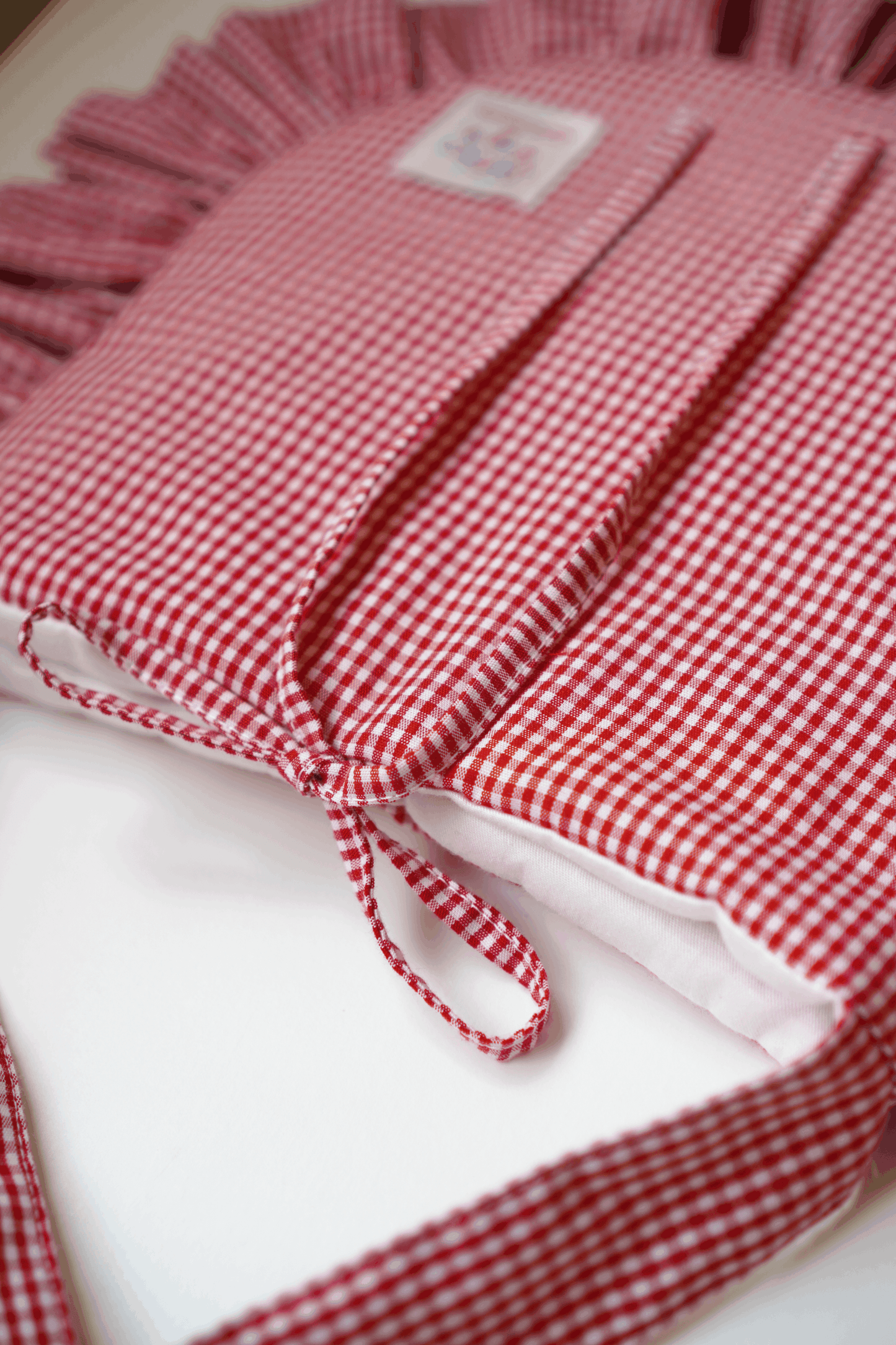Ruffled Crossbody Bag (M Size | Red Gingham)